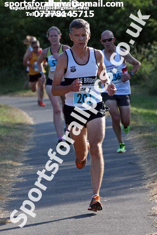 Veteran and womens 2018 Sunderland 5k Road Races, Silksworth, Sunderland. Photo: David T. Hewitson/Sports for All Pics